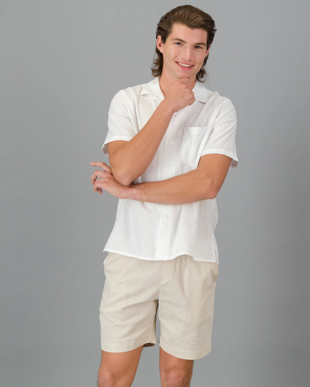 Beige linen shorts mens