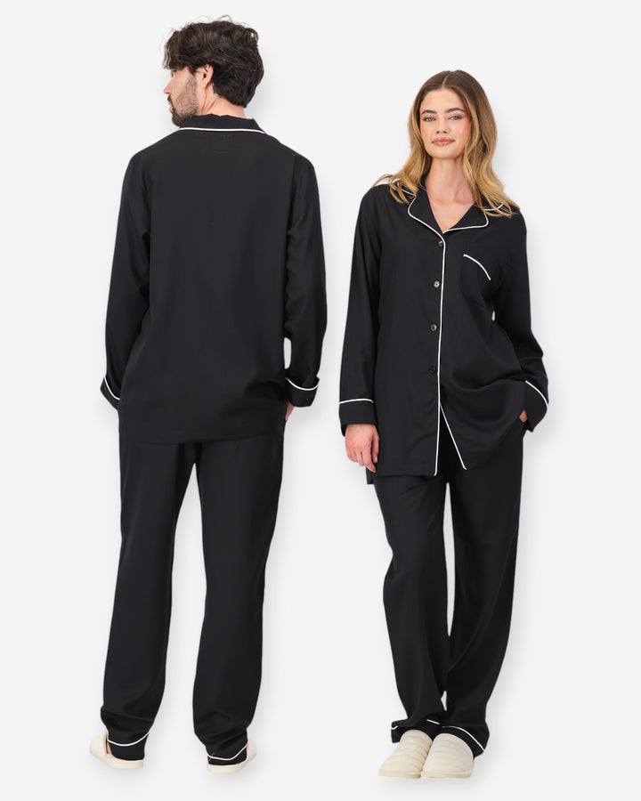 Matching black pyjamas for couples in Tencel