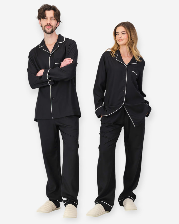 Matching black pyjamas for couples in Tencel