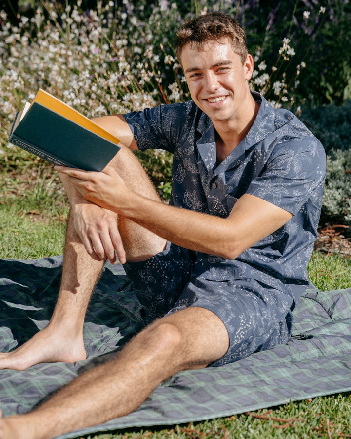 Men's short pyjamas – Tropical Leopard Navy