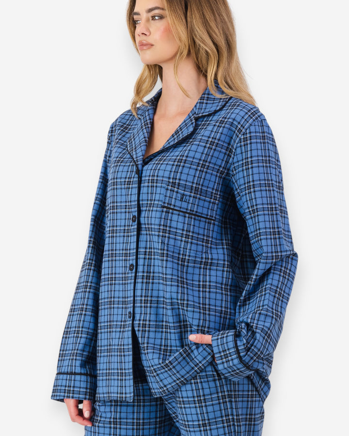 Womens blue checked pyjamas in flannel - camden blue