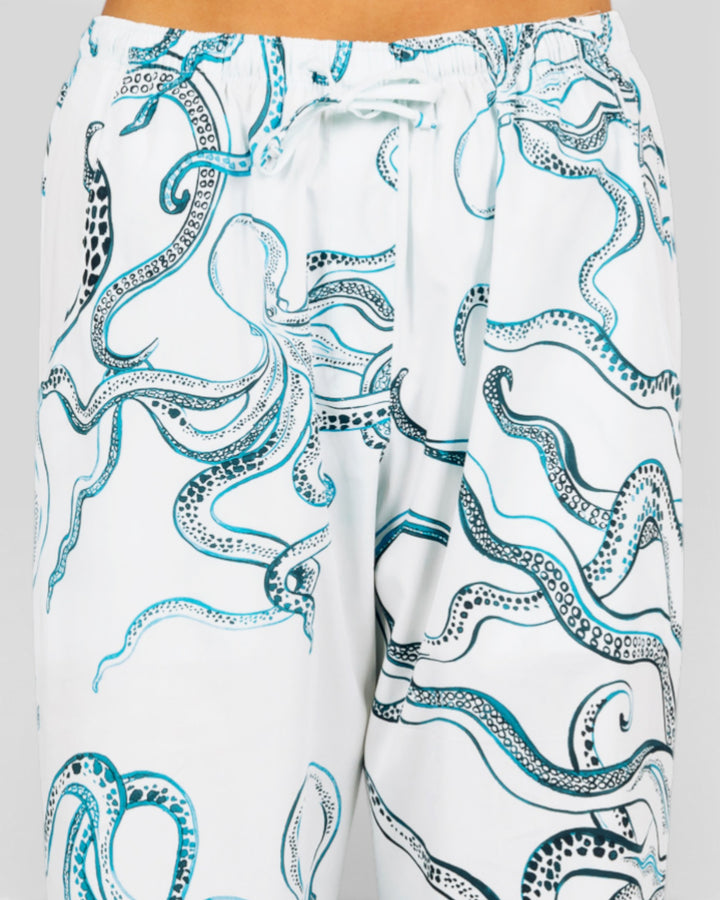 Womens white pyjamas with indogo octopuses in poplin cotton