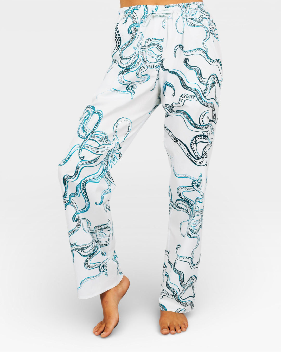 Womens white pyjamas with indogo octopuses in poplin cotton