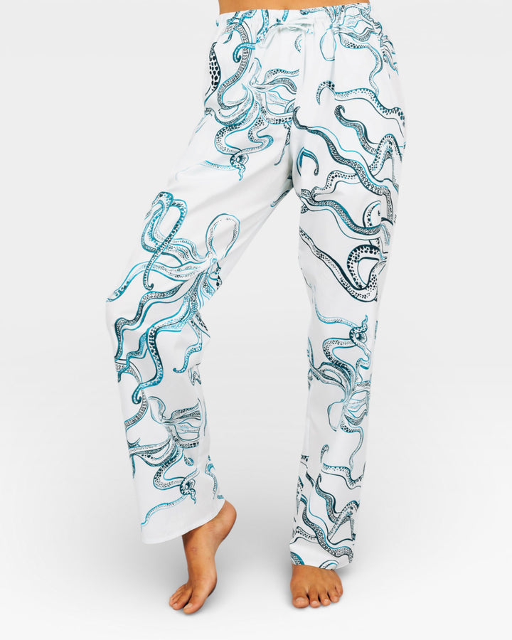 Womens white pyjamas with indogo octopuses in poplin cotton